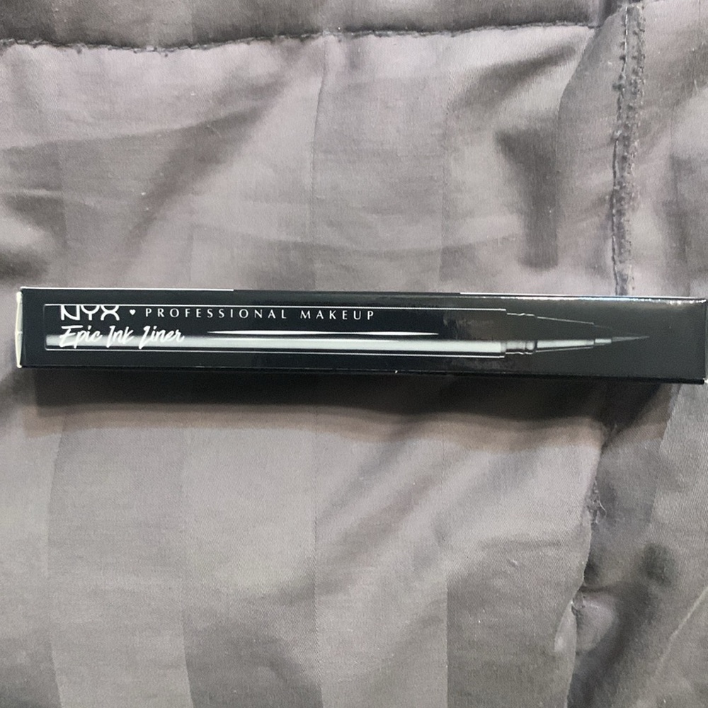 NYX Epic Ink Liner - Black - Picture 4 of 5